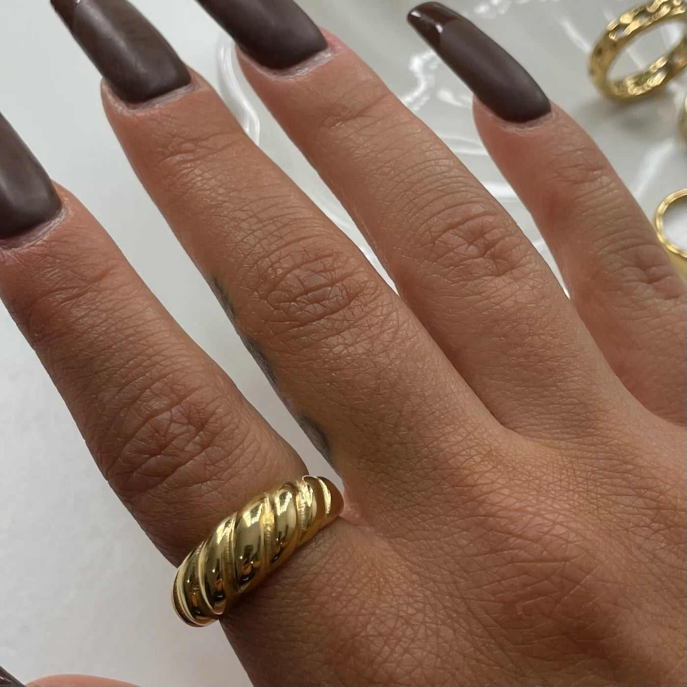 AVERY RING
